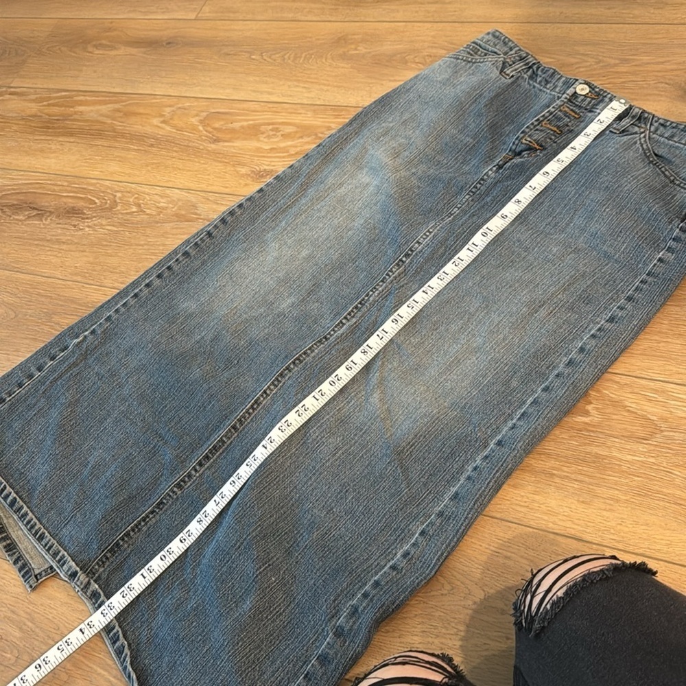 Gap Vintage Y2K Denim Maxi skirt split in back - Picture 4 of 7